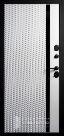 Черная дверь в квартиру №106 - внутренняя сторона