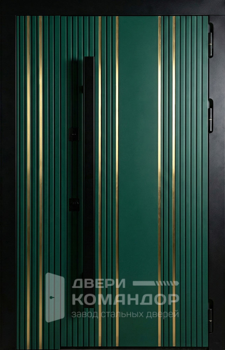 Входная дверь изумрудная с вертикальными рейками и золотыми вставками №64
