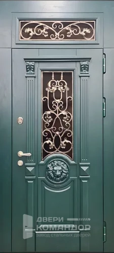 Зелёная входная дверь с элементами ковки №48