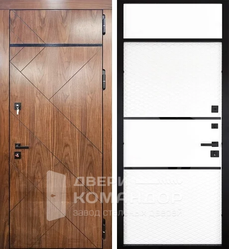 Входная дверь с верхней фрамугой в квартиру №19