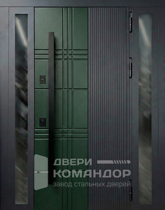 Металлическая входная дверь зелёная с боковым остеклением для частного дома №41