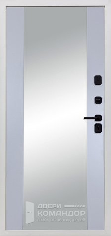 Входная белая металлическая дверь в квартиру №37 - внутренняя сторона