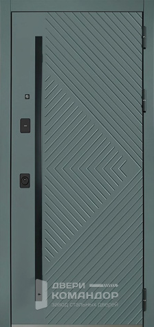  Дверь входная для дома зеленого цвета с бугельной ручкой №7 - наружная сторона