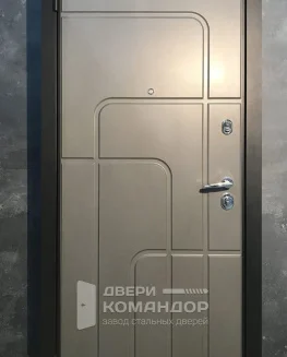 Бежевая дверь с отделкой МДФ с двух сторон